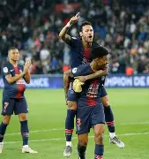 九游APP-欧联集结日再迎强敌，巴黎圣日耳曼遗憾出局，主帅态度——悬念犹存，更衣室氛围转暖的简单介绍