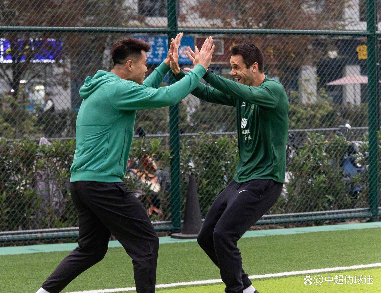 九游游戏-包含浙江队迎NBA总决赛关键赛；赛后状态回暖；球迷炸锅；赛季目标并未改变的词条