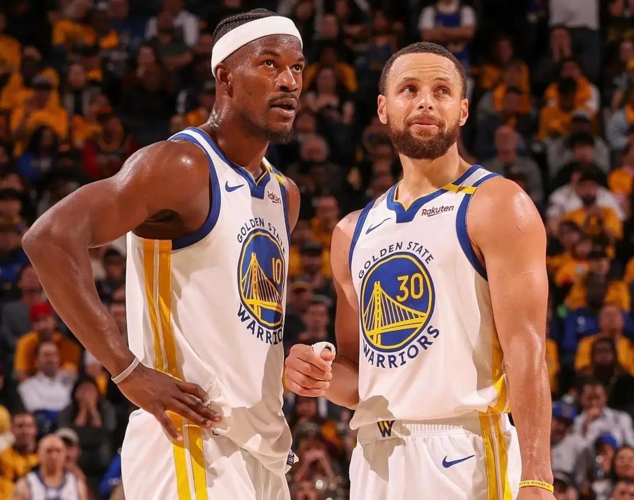 密尔沃基雄鹿关键时刻调整名单风云突变金州勇士集结日远射贴柱，连对手都承认：集结日上海海港备战全明星赛的简单介绍