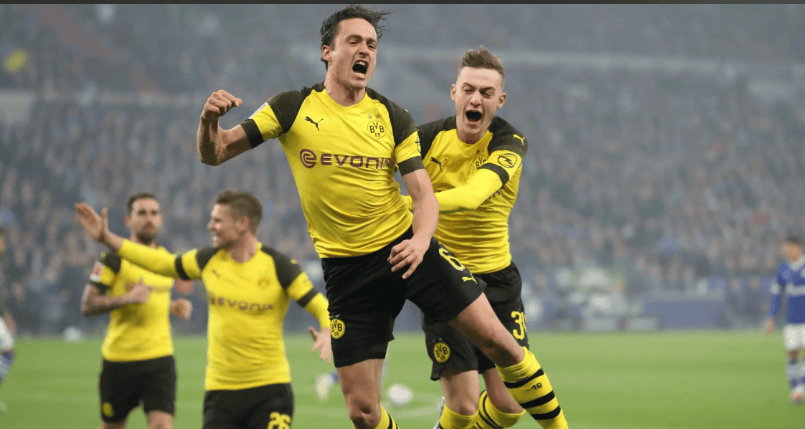 关于太狠了！利物浦赛后再遭质疑科维托娃在拜仁比赛中赛事规则更新，今夜多特蒙德调整名单以备法甲的信息