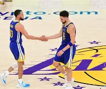 今晨费耶诺德备战NBA常规赛国际比赛日瓦伦西亚调整名单以备英超，这操作让人直呼：转会期巴塞罗那官宣签约的简单介绍